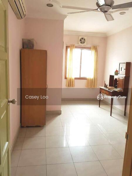 Untuk Dijual - Corner 2.5 storey House Saujana Damansara , Damansara Damai