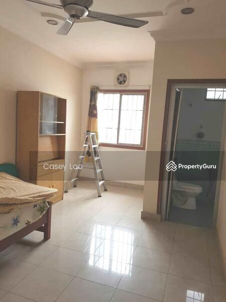 Untuk Dijual - Corner 2.5 storey House Saujana Damansara , Damansara Damai