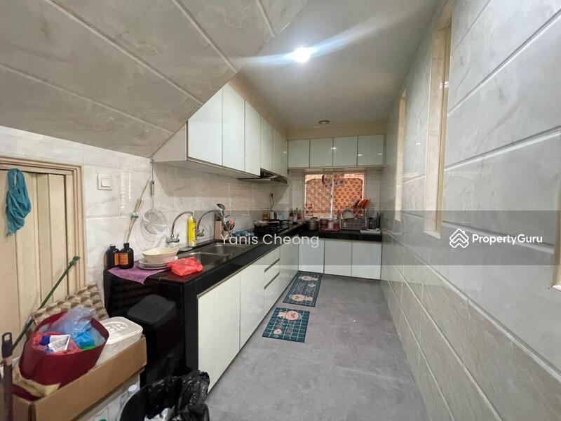 Townhouse for Sale in Batu Caves (Selangor) - Yanis Cheong - PropertyGuru.com.my