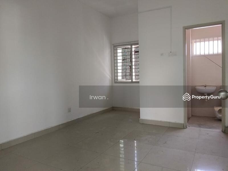 2-storey Terraced House for Sale in Bandar Saujana Putra (Tanjong Duabelas) - Irwan Affandi - PropertyGuru.com.my