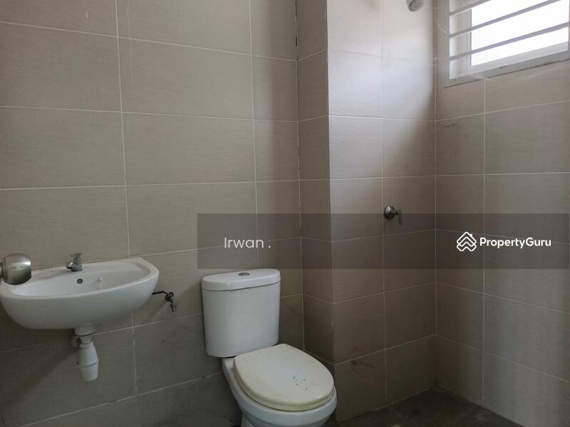2-storey Terraced House for Sale in Bandar Saujana Putra (Tanjong Duabelas) - Irwan Affandi - PropertyGuru.com.my