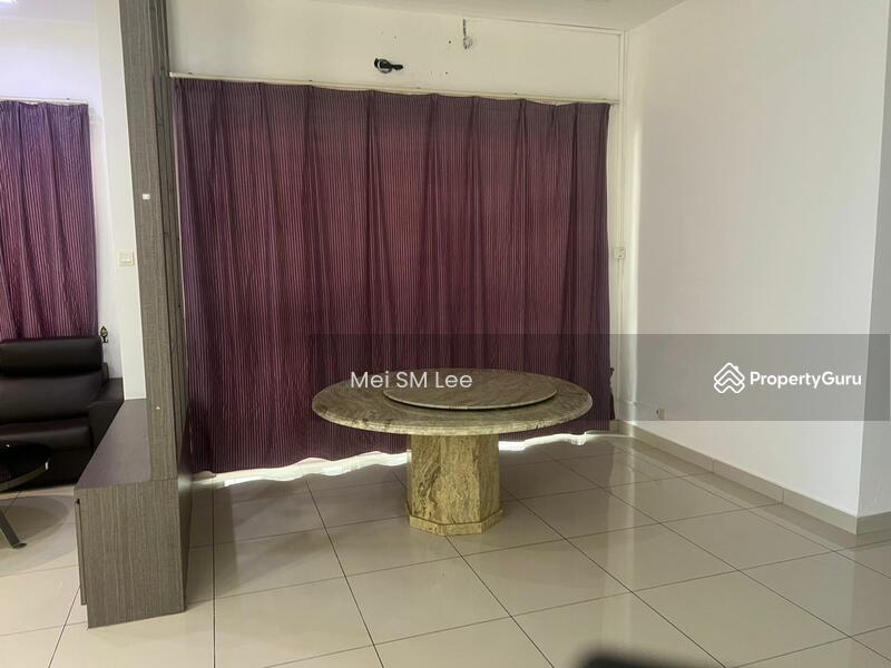 Laville, Cheras Dining Room