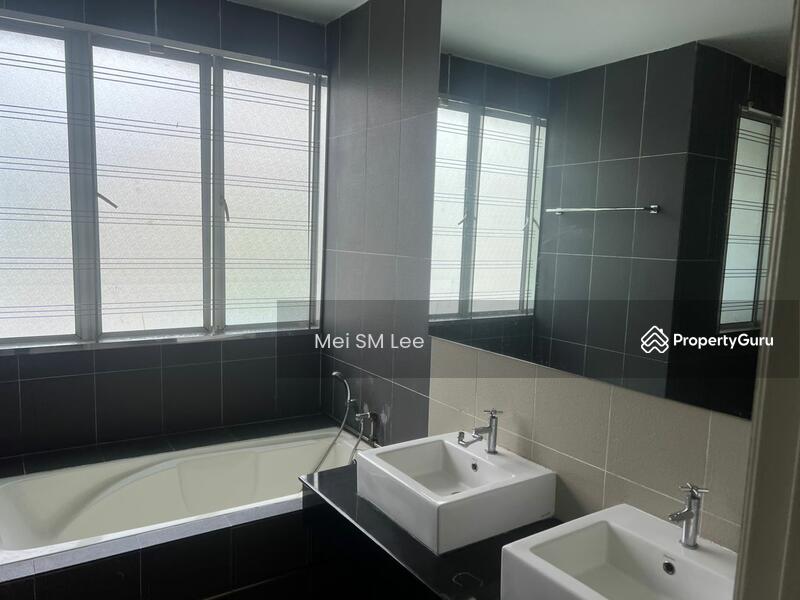 Laville, Cheras Bathroom