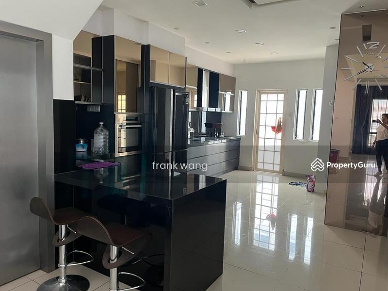 For Sale - Anggun 2