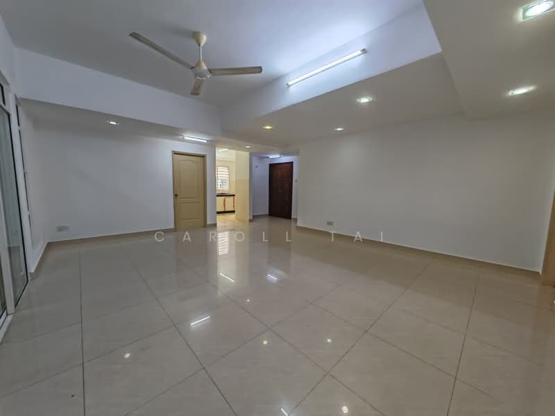 Kondominium untuk Dijual di The Boulevard - Caroll Tai - Living Room - PropertyGuru.com.my
