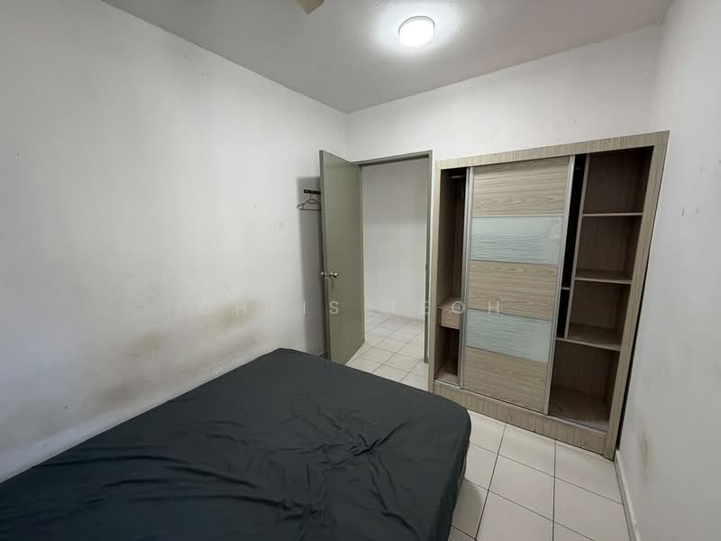 Pangsapuri untuk Disewa di The Rise Collection 1 - Chris Teoh - Bedroom - PropertyGuru.com.my