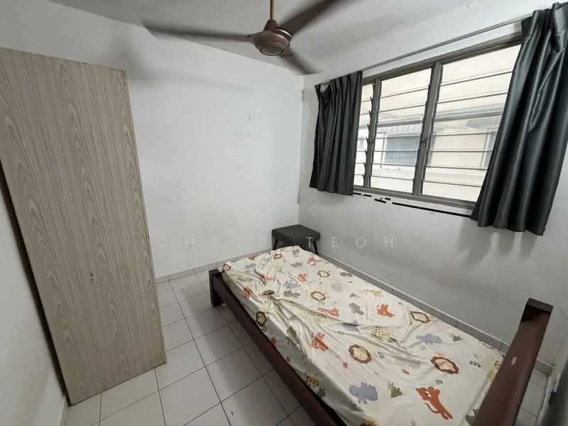 Pangsapuri untuk Disewa di The Rise Collection 1 - Chris Teoh - Bedroom - PropertyGuru.com.my