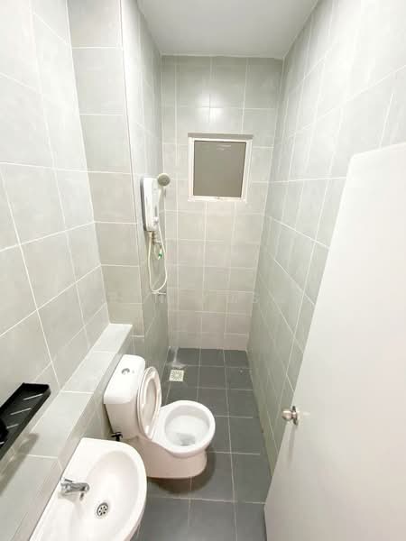 Apartment for Rent at Residensi Adelia 2 - Erin Yusof - Bathroom - PropertyGuru.com.my