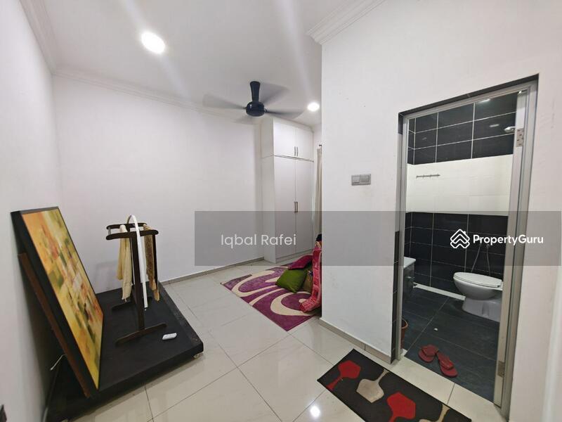 Bungalow for Sale in Bayu Lakehomes (Mantin) - Iqbal Rafei - PropertyGuru.com.my