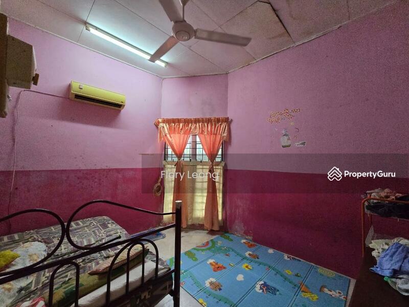 Untuk Dijual - Pantai Sepang Putra/ Tanjung Sepat/ Sungai Pelek/ Bagan Lalang- Bungalow