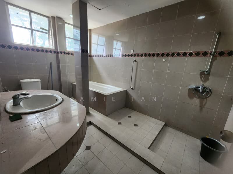 Bungalow for Sale in Kampung Mohd Amin (Johor Bahru) - Jamie Tan - PropertyGuru.com.my