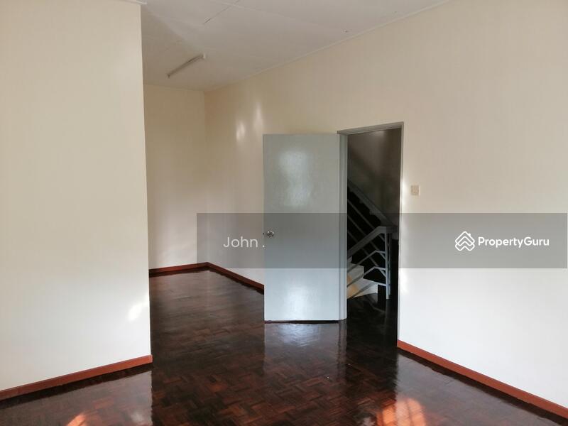 Rumah Teres 2.5 Tingkat untuk Disewa di Rawang (Selangor) - John . - Part Master Room - PropertyGuru.com.my