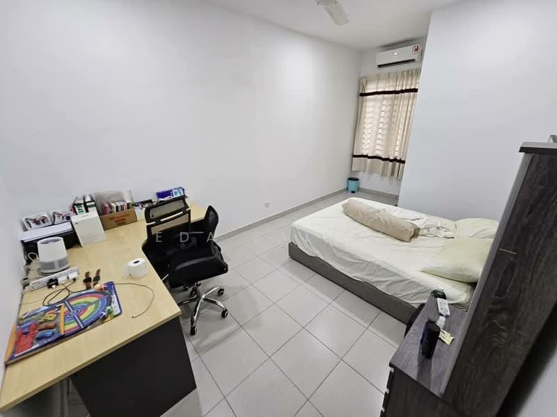 2-storey Terraced House for Sale in Saujana Utama (Puncak Alam) - Eda Zainal - PropertyGuru.com.my