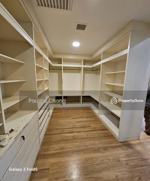 Bedroom 2 Walk In Wardrobe