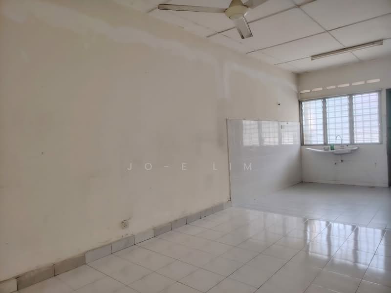 Rumah Teres 1 Tingkat untuk Dijual di Bandar Baru Salak Tinggi (Sepang) - Jo-e Lim - Kitchen - PropertyGuru.com.my