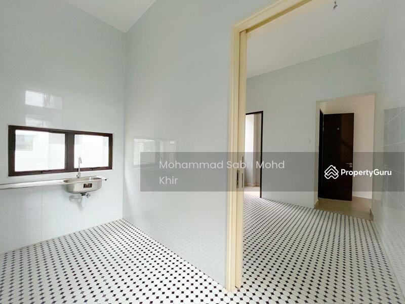 First floor: Kitchen area