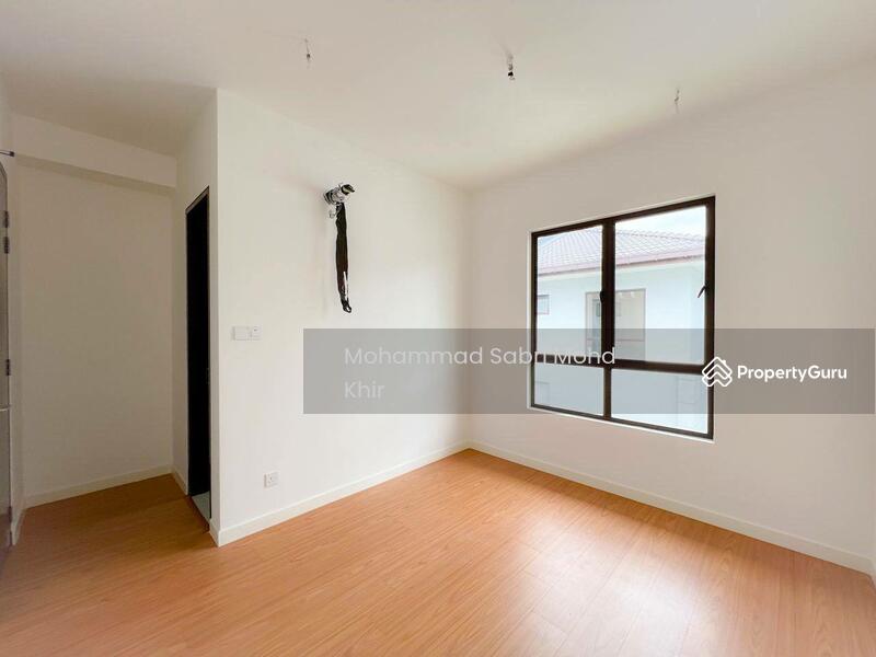 Second floor: Bedroom with wood finishes. 