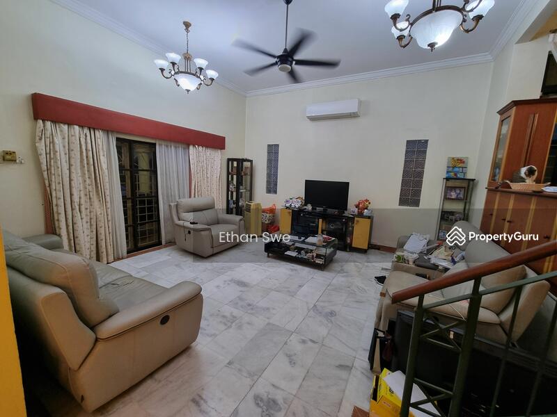 Untuk Dijual - Semi-D house at Sungai Buloh