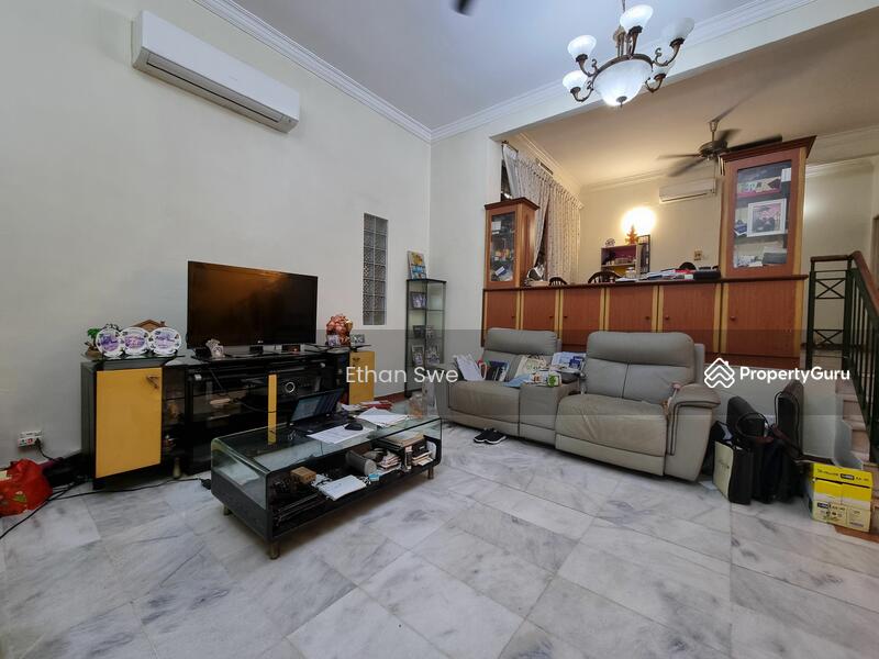 Untuk Dijual - Semi-D house at Sungai Buloh