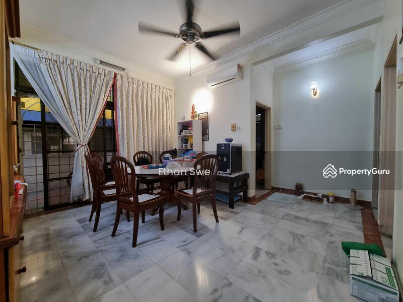 Untuk Dijual - Semi-D house at Sungai Buloh