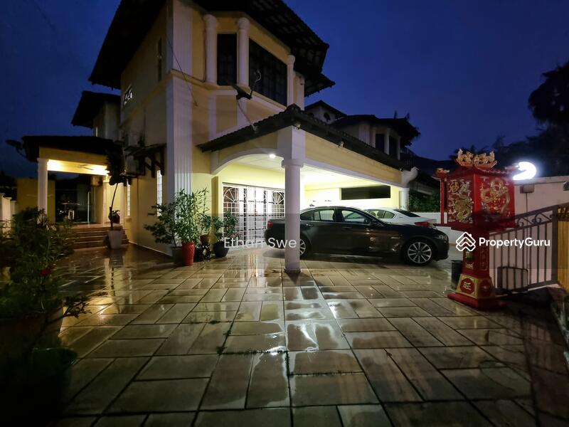 Untuk Dijual - Semi-D house at Sungai Buloh