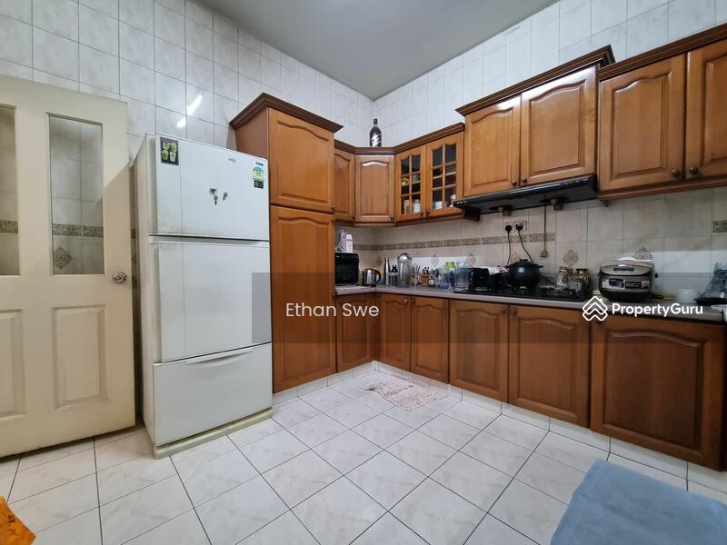 Untuk Dijual - Semi-D house at Sungai Buloh