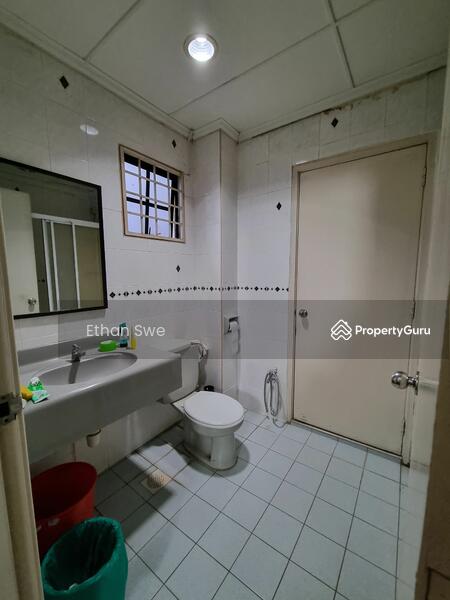Untuk Dijual - Semi-D house at Sungai Buloh