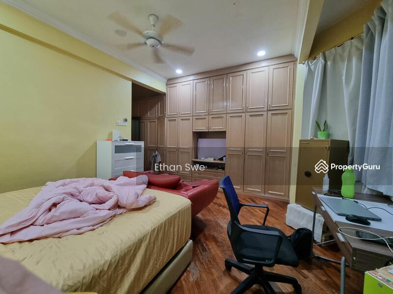 Untuk Dijual - Semi-D house at Sungai Buloh