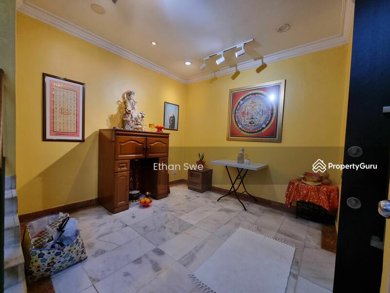 Untuk Dijual - Semi-D house at Sungai Buloh