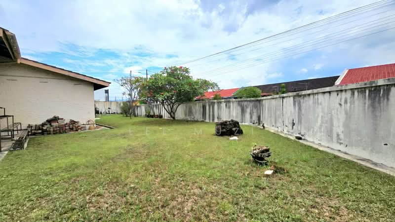 Bungalow for Sale in Taman Canning (Ipoh) - Lee Muzi - PropertyGuru.com.my
