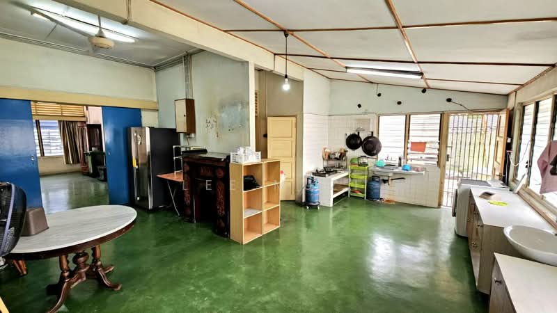 Bungalow for Sale in Taman Canning (Ipoh) - Lee Muzi - PropertyGuru.com.my