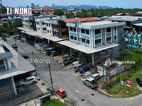 For Sale - Ngee Lim Industrial Inanam Kolombong 3 Storey Semi-D Warehouse Corner 5,027sqft