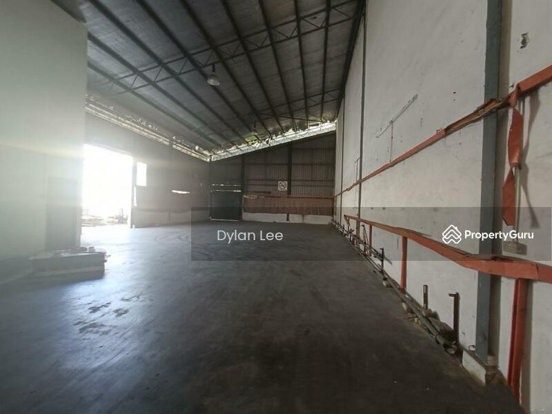 Untuk Disewa - 1.5 Storey Industrial Semi-Detached Factory @ Tmn Industri Makmur Kulim To Let