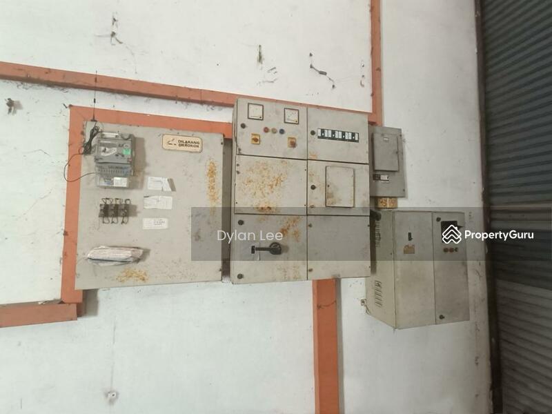 Untuk Disewa - 1.5 Storey Industrial Semi-Detached Factory @ Tmn Industri Makmur Kulim To Let