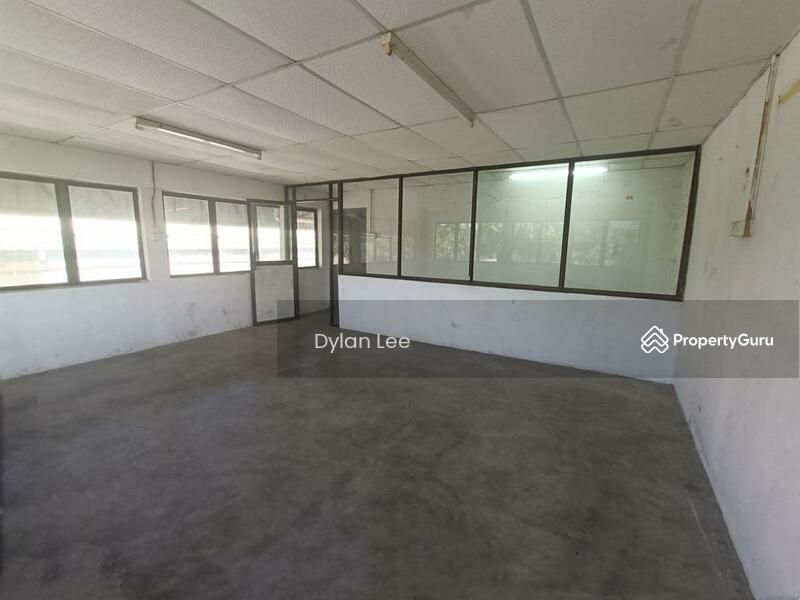 Untuk Disewa - 1.5 Storey Industrial Semi-Detached Factory @ Tmn Industri Makmur Kulim To Let