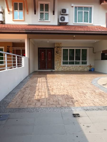 2-storey Terraced House for Sale in Serdang (Seri Kembangan) - Nicholas Lew - Exterior - PropertyGuru.com.my