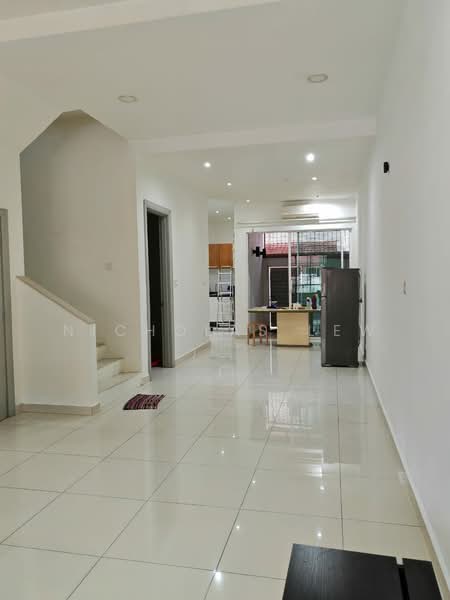 2-storey Terraced House for Sale in Serdang (Seri Kembangan) - Nicholas Lew - Interior - PropertyGuru.com.my
