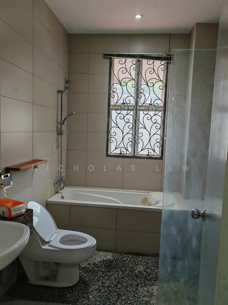 2-storey Terraced House for Sale in Serdang (Seri Kembangan) - Nicholas Lew - PropertyGuru.com.my