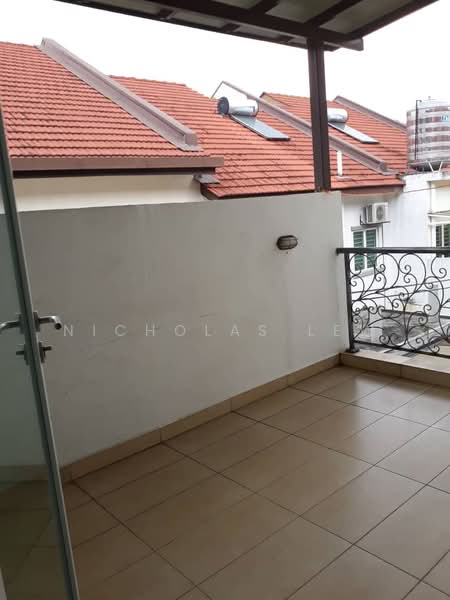 2-storey Terraced House for Sale in Serdang (Seri Kembangan) - Nicholas Lew - PropertyGuru.com.my