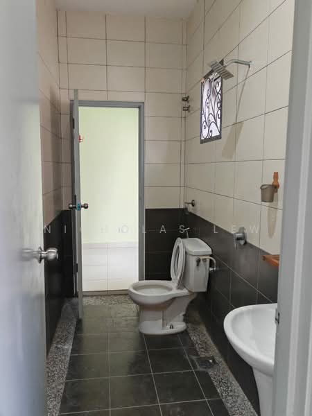 2-storey Terraced House for Sale in Serdang (Seri Kembangan) - Nicholas Lew - PropertyGuru.com.my