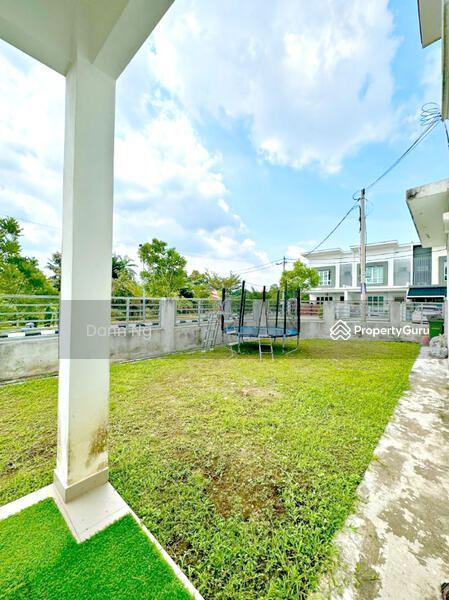 For Sale - CORNER Lot Taman Pelangi Semenyih SPACIOUS SIDE LAND n CAR PORCH
