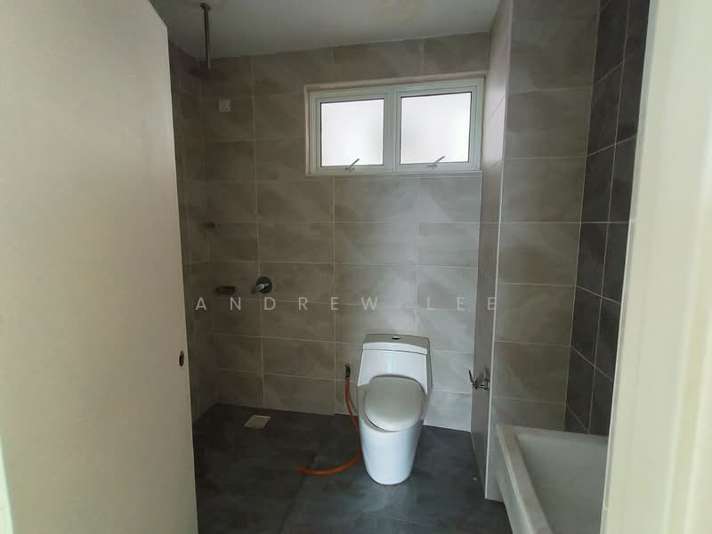 Servis Apartment untuk Dijual di Pinnacle Tower - Andrew Lee - Bathroom - PropertyGuru.com.my