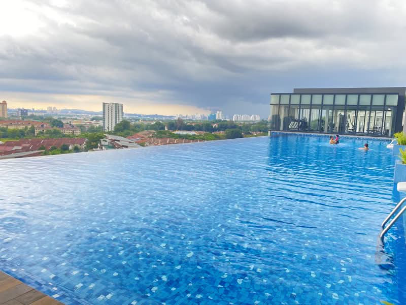 Servis Apartment untuk Disewa di Amani Residence - Austin Wong - Pool - PropertyGuru.com.my
