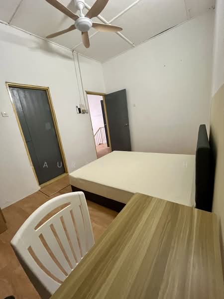 Flat for Rent at Seksyen 17 Petaling Jaya - Lauran Chuah - PropertyGuru.com.my