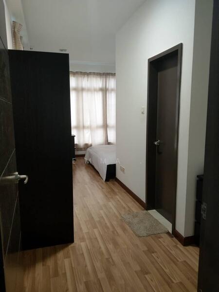 For Sale - Shaftsbury Residence