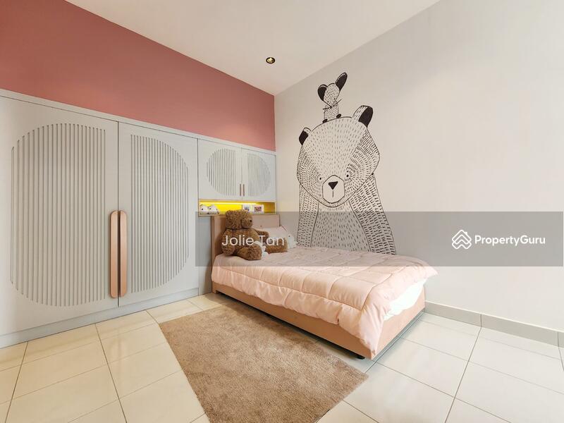 For Sale - 0 Downpayment - New Freehold 2 Storey 22'x74'Link House with Gated &Guarded Community