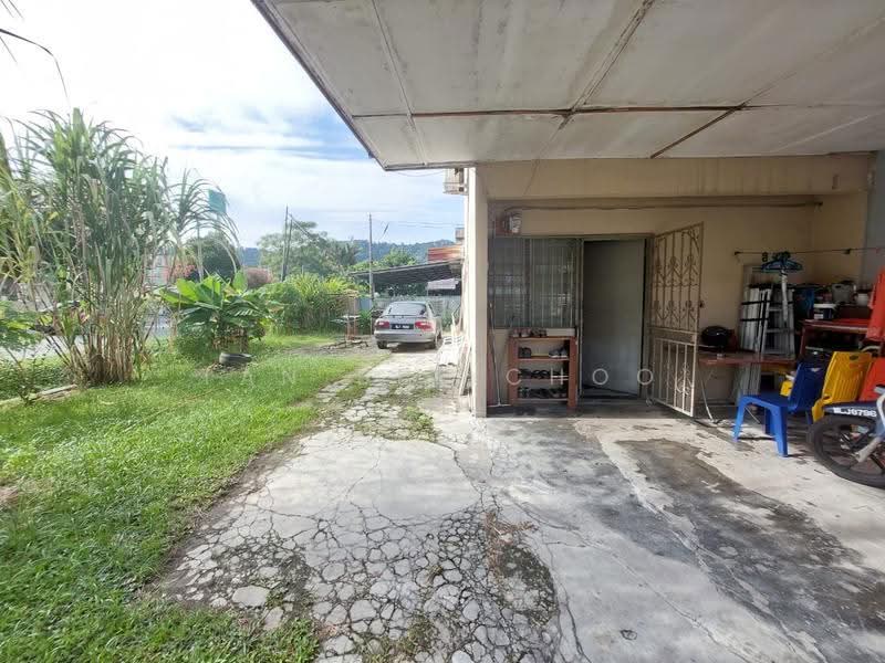 Rumah Teres 2-Tingkat untuk Dijual di Kampung Tasik Tambahan (Ampang) - Tan Bee Choo - Exterior - PropertyGuru.com.my