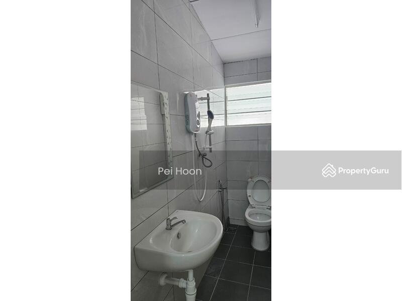 Untuk Dijual - Pulau Tikus 2 storey intermediate terrace house