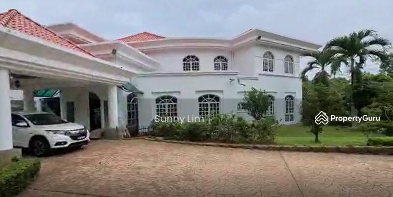 Untuk Dijual - Classical Bungalow House at Tropicana Golf