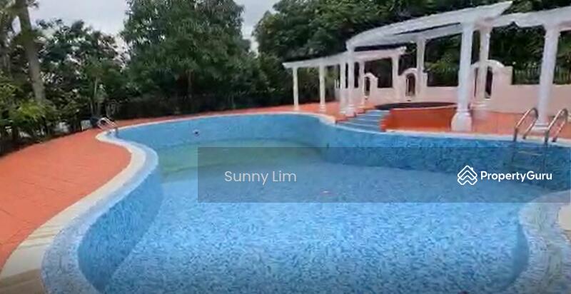 Untuk Dijual - Classical Bungalow House at Tropicana Golf